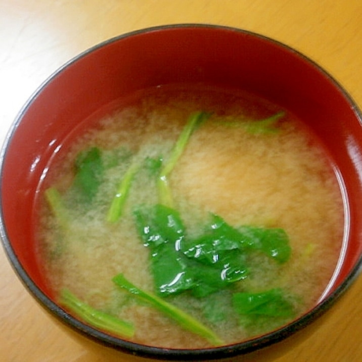 すぐ出来る！　ほうれん草の味噌汁